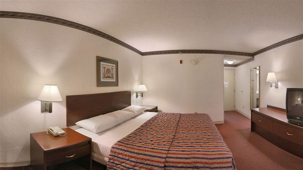 Hotel La Quinta By Wyndham Atlanta Airport North