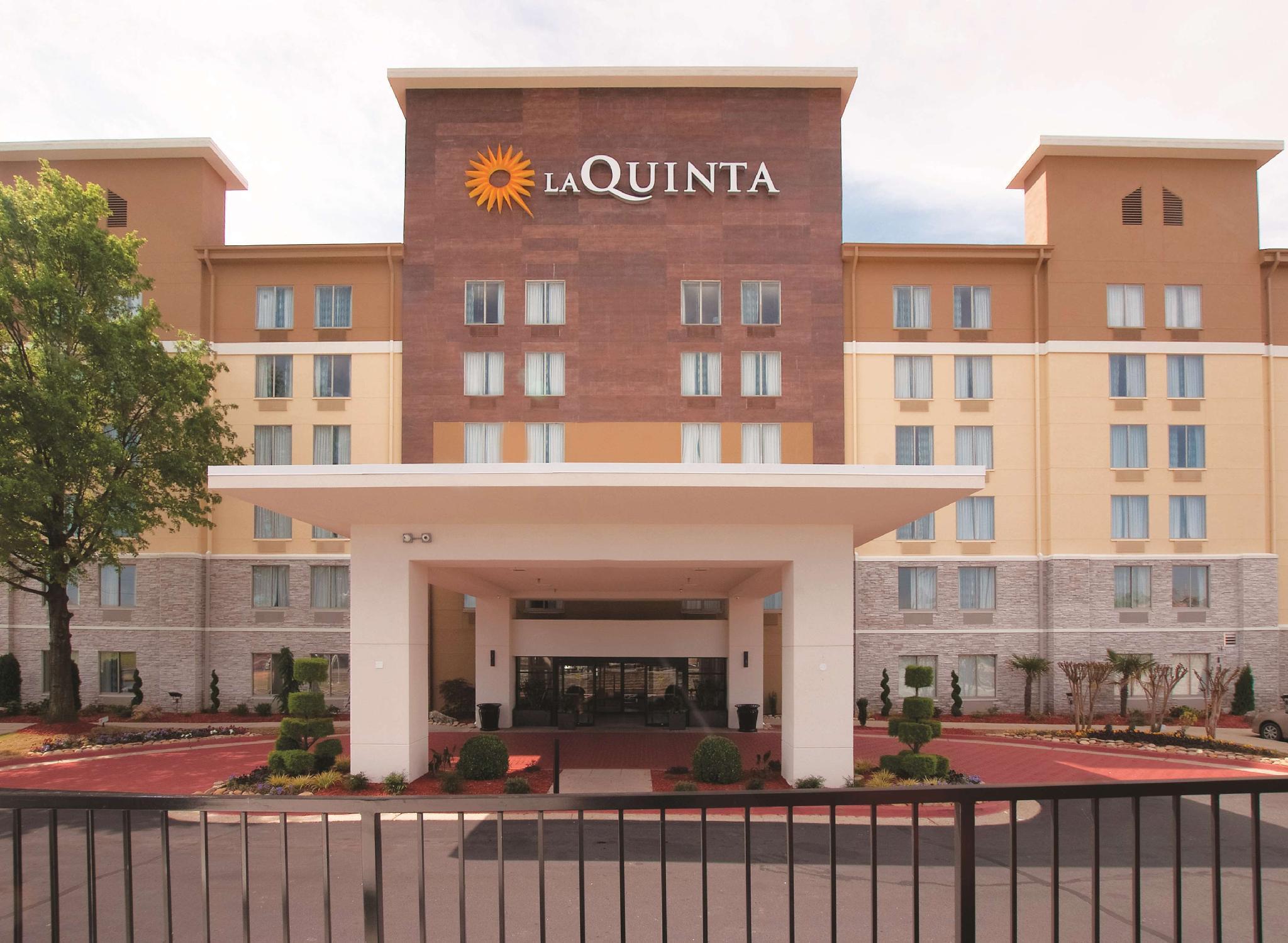 La Quinta By Wyndham Atlanta Airport North 3*
