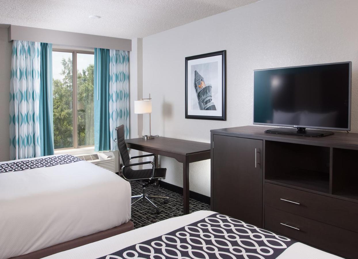 Hotel La Quinta By Wyndham Atlanta Airport North 3*