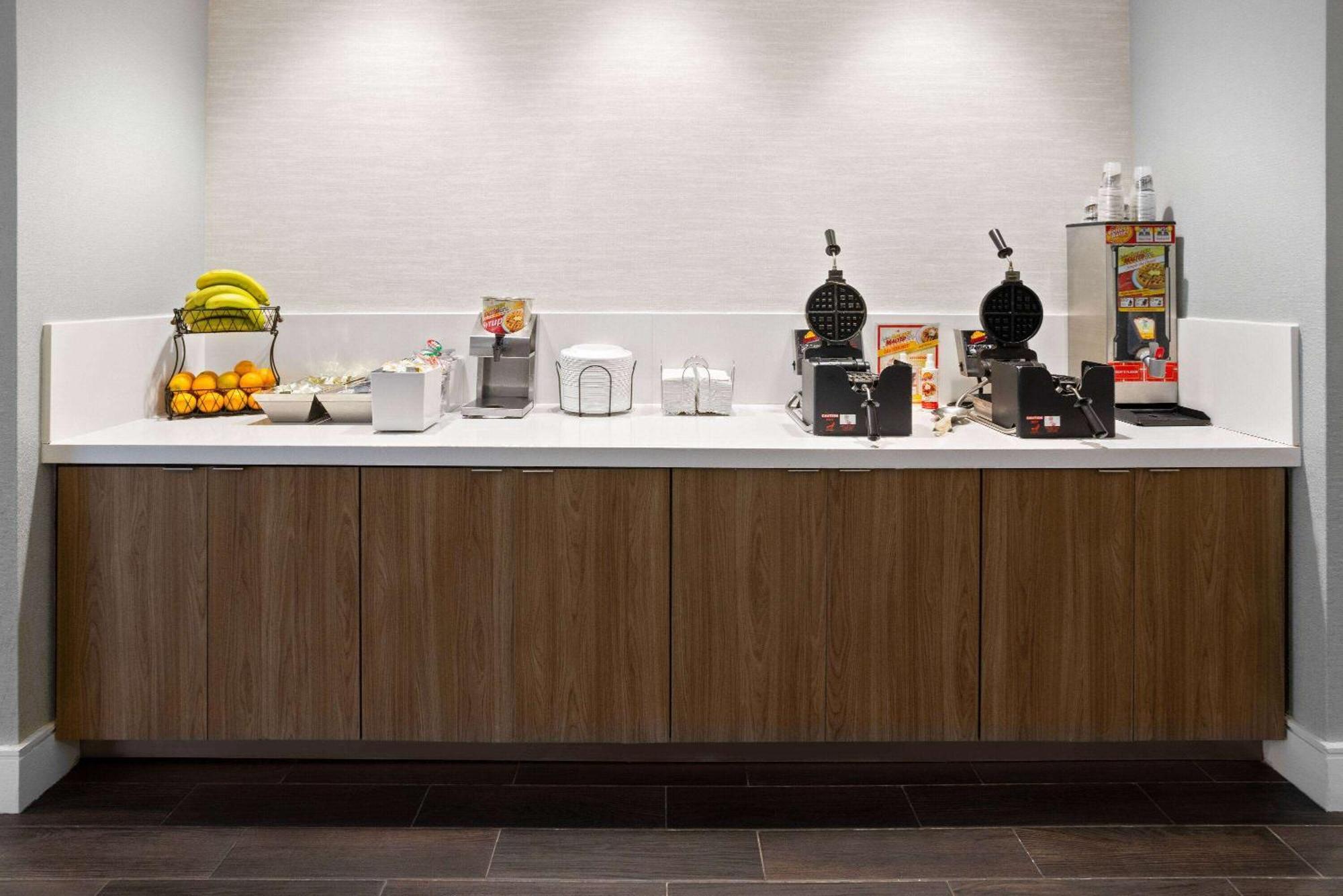 La Quinta By Wyndham Atlanta Airport North Hotel 3*