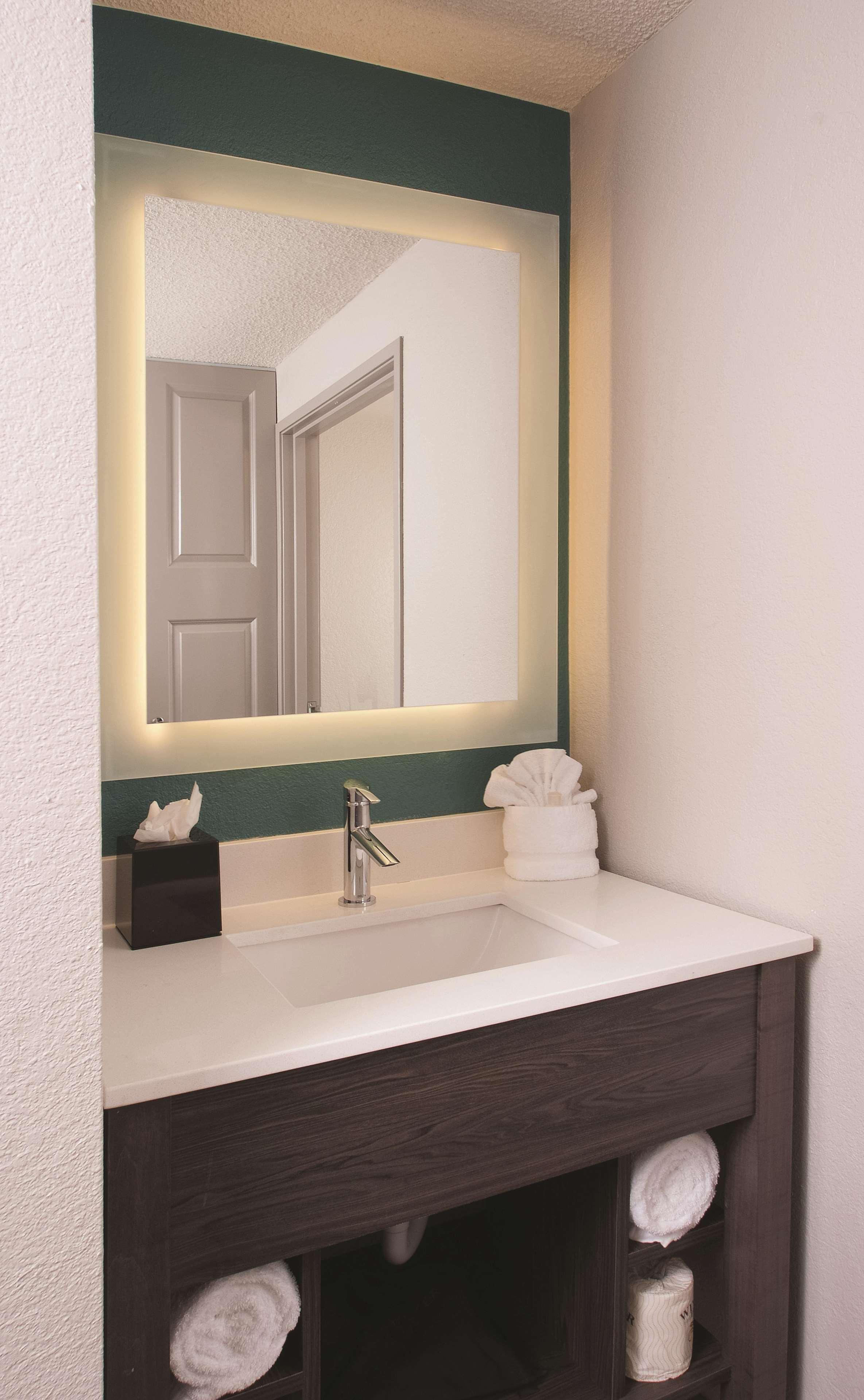 La Quinta By Wyndham Atlanta Airport North Hotel 3*