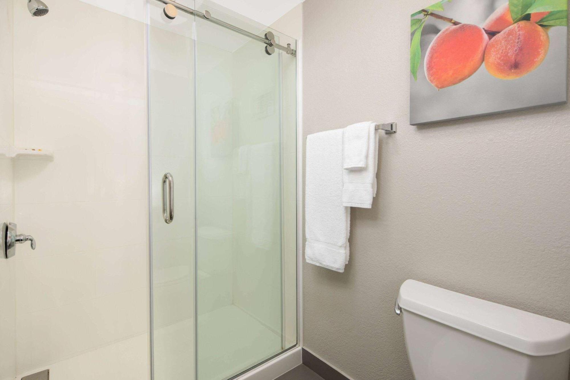 Hotel La Quinta By Wyndham Atlanta Airport North