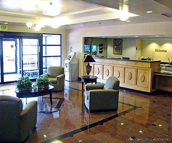 La Quinta By Wyndham Atlanta Airport North 3*